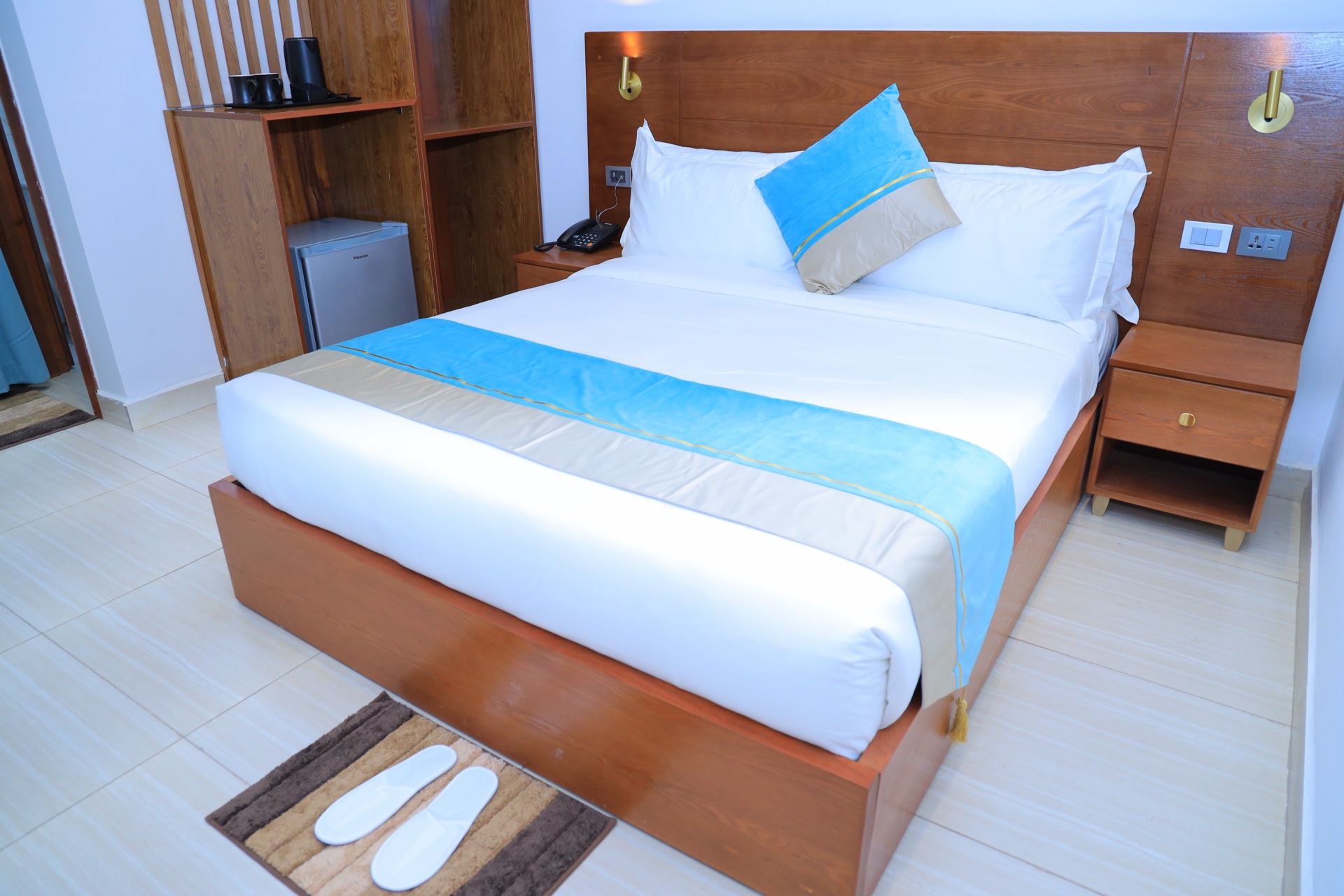 Standard Room thumbnail 2
